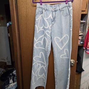 NWOT Beautuful, Unique, Comfy Light Wash Jeans with Embroidered Hearts